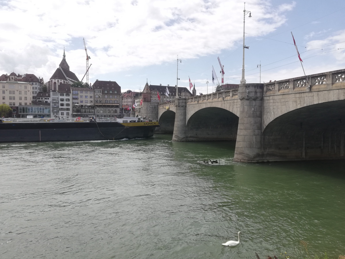 View on Mittlere Brücke from the Rhein level