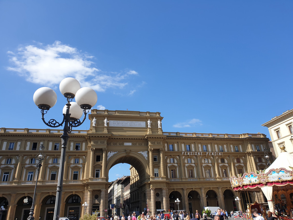 Piazza della Republica