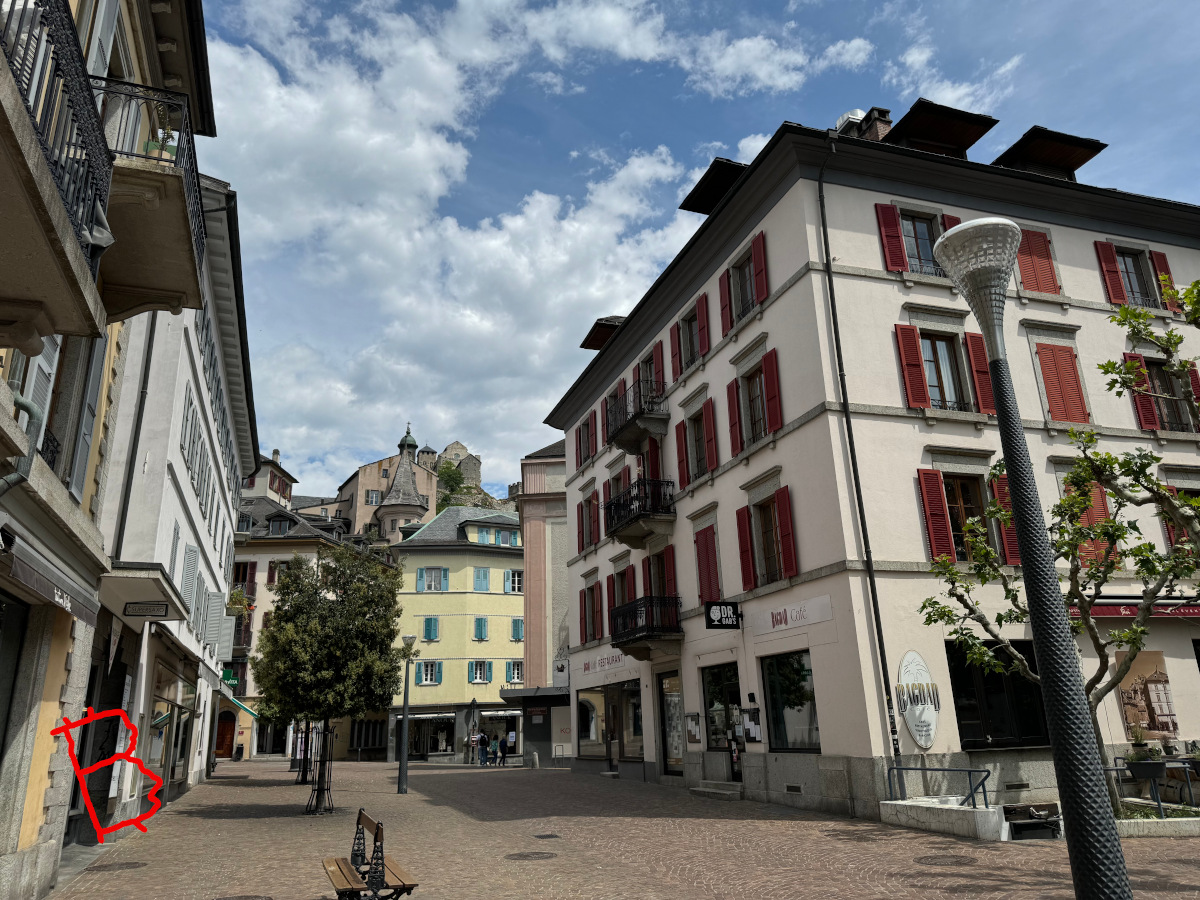 Better look at Valère Basilica