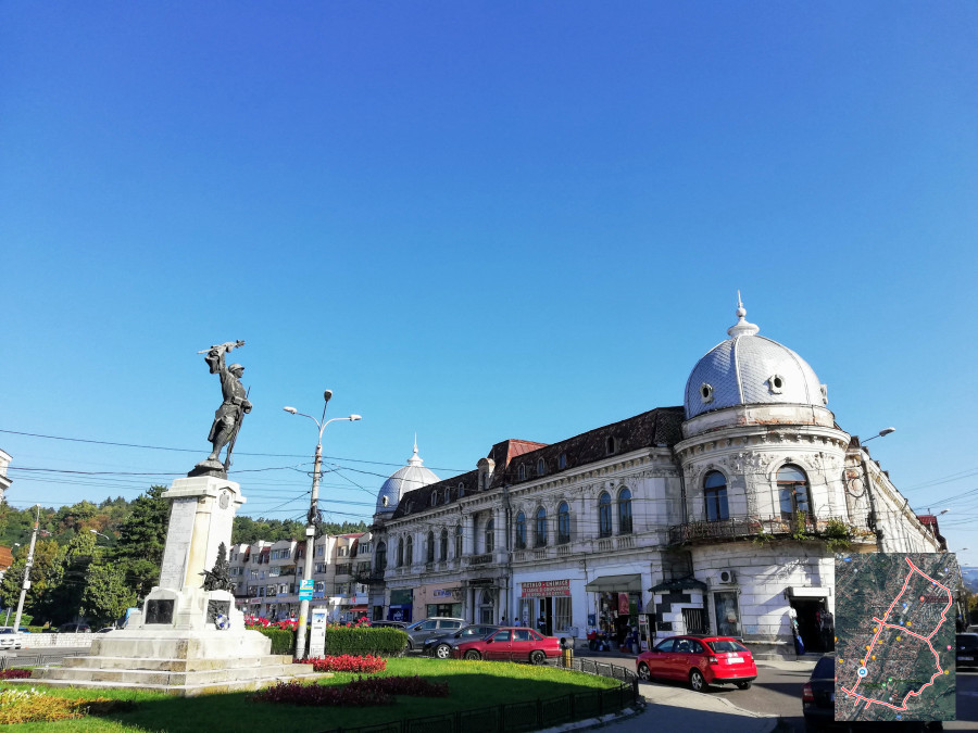 Royal Square and Hotel