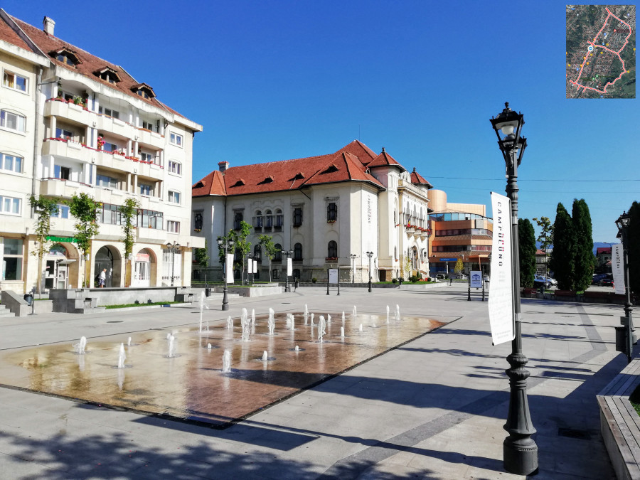 Central Square Câmpulung