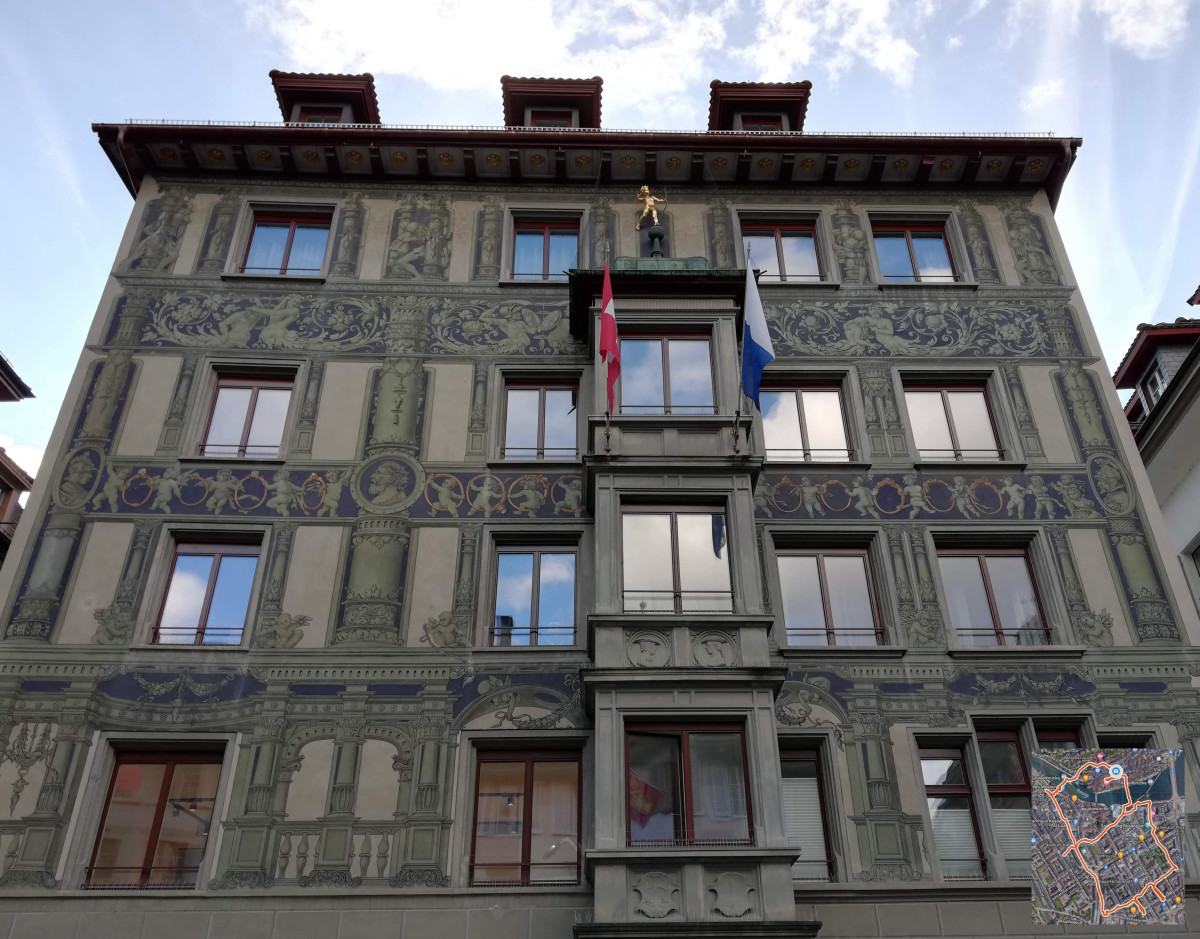 Hirschenplatz facades