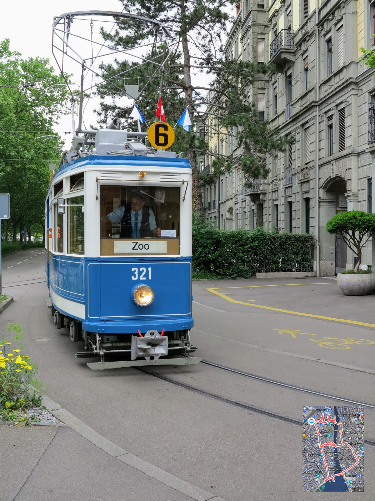Old tram in Zürich old city